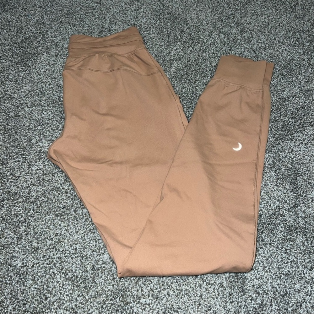 Zyia •Camel Ascend joggers •sz Medium, •NWBT